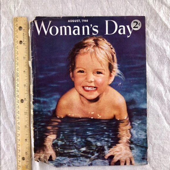 ! Cover, Aug 1944 Woman's Day Magazine, 2 Sides, Child in Pool, Vitamins Plus Ad - Picture 4 of 7
